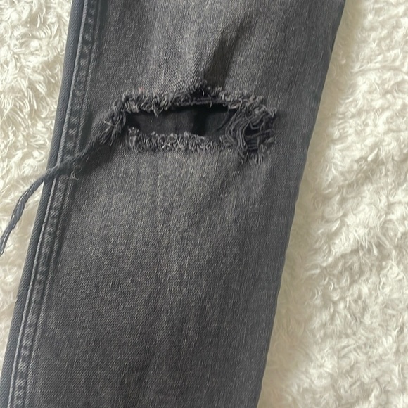 Boyish Black Distressed Jeans with Frayed Hem - Picture 14 of 15